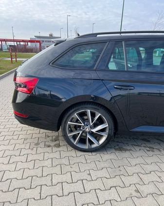 Skoda Superb cena 159900 przebieg: 44000, rok produkcji 2021 z Olsztyn małe 67